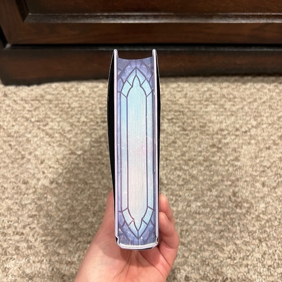 Fairyloot - The Knight and the Moth by Rachel Gillig & Bookshelf Bunting - Picture 8 of 12